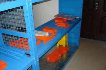 Medium Duty Shelving B 